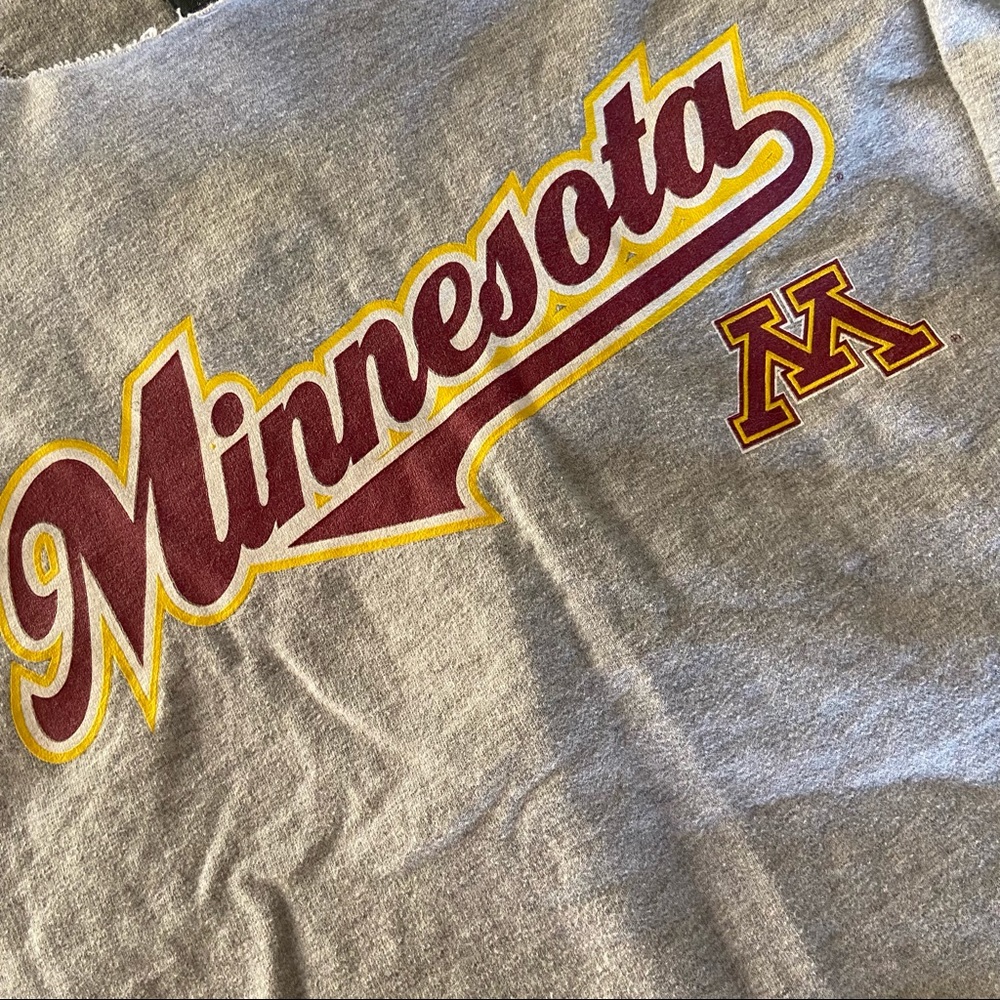 Minnesota sweatshirt